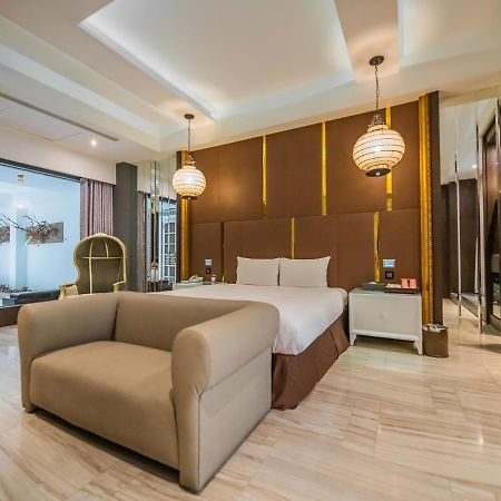 Feng Cai Motel Yuanlin Bagian luar foto