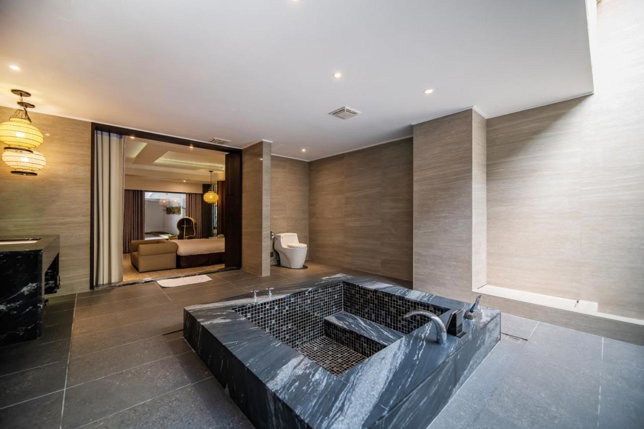 Feng Cai Motel Yuanlin Bagian luar foto