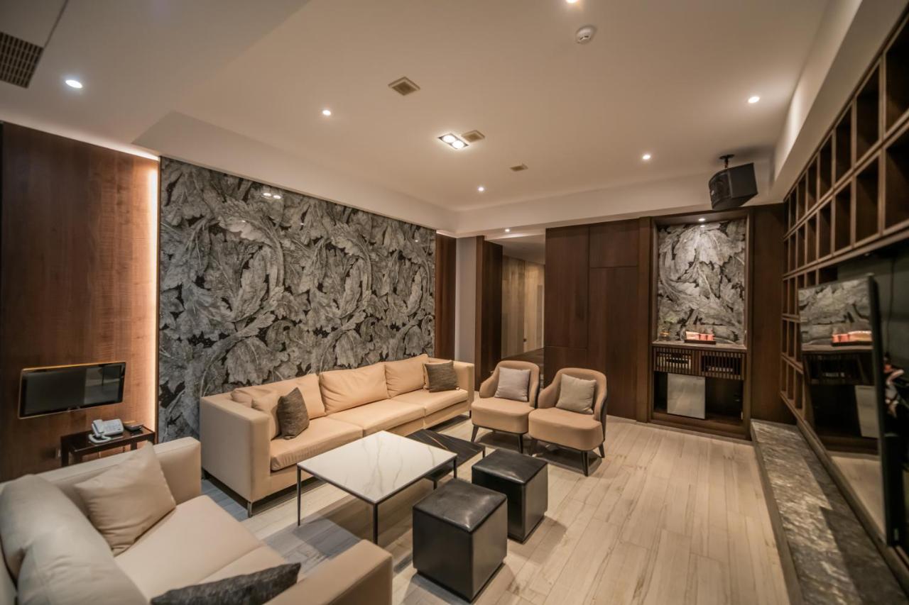 Feng Cai Motel Yuanlin Bagian luar foto